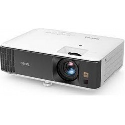 BenQ TK700 3200 ANS 4K UHD 240hz HDR Oyun Eğlence Projektörü 2.5 mt den 100"