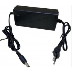 Expotech AD-1205 12V 5 Amper Plastik Adaptör